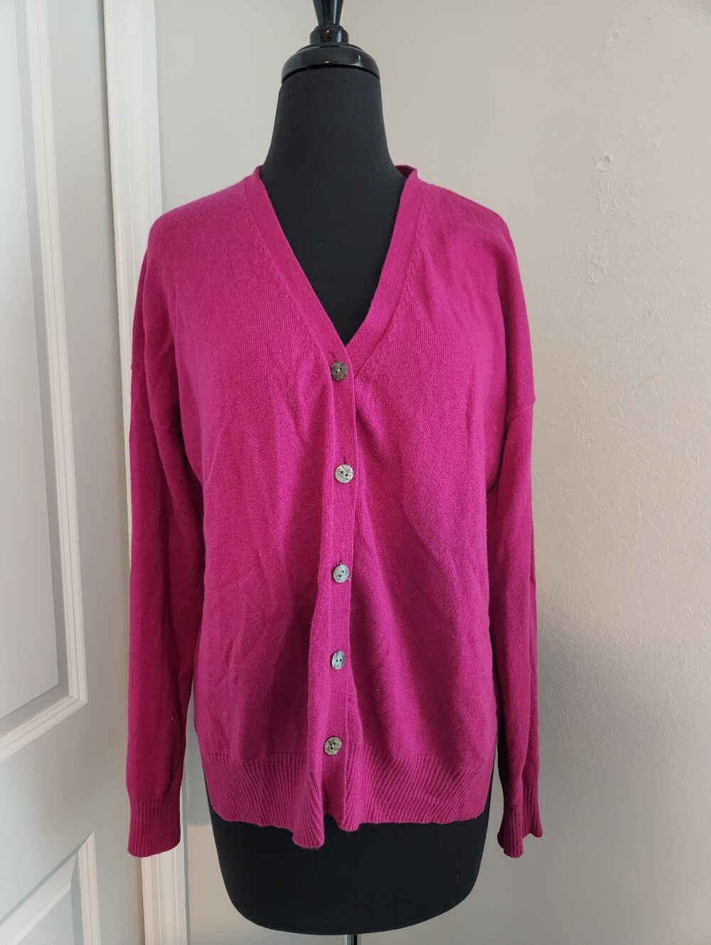 J. McLaughlin Magenta Button-Front V-Neck Cardigan